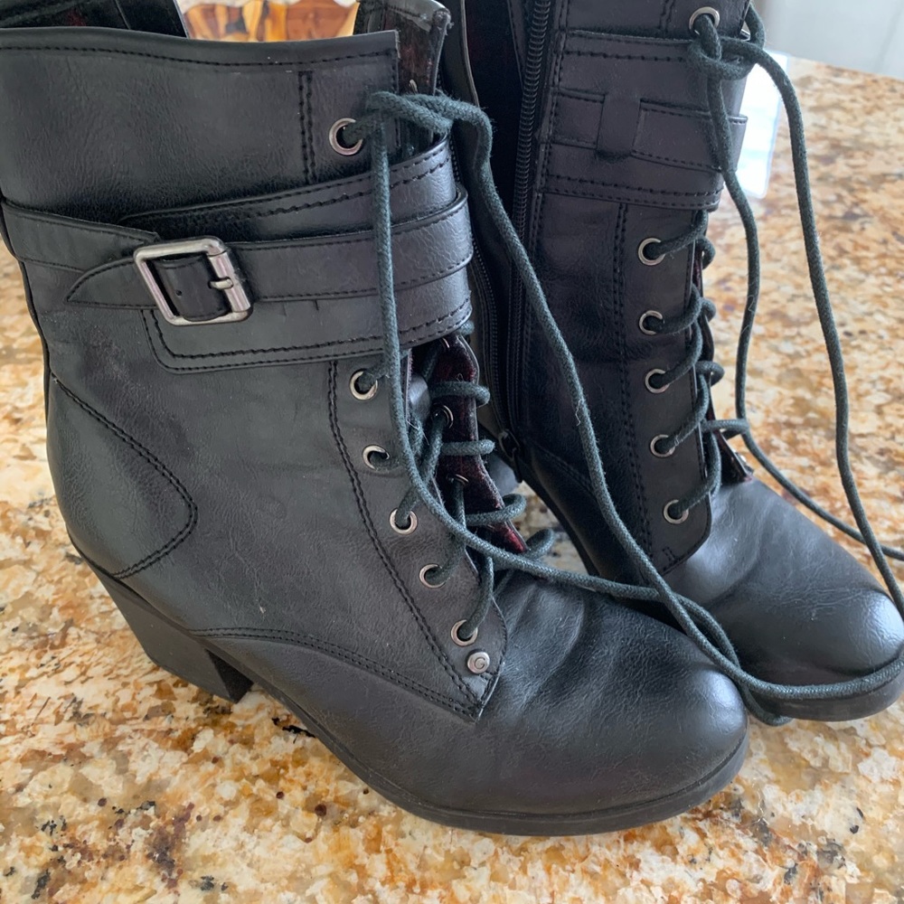 Boots (combat style)